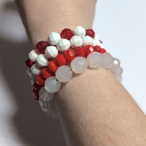 Set of 4 Red and White Beaded Stretch Bracelets - Picture 2 of 6